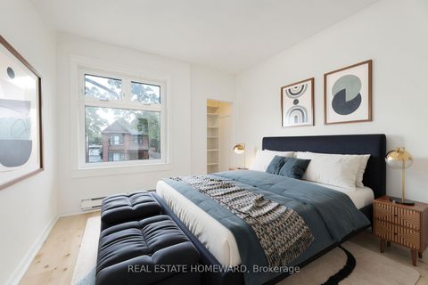 Photo 14 at 178 Delaware Avenue, Little Italy, Toronto