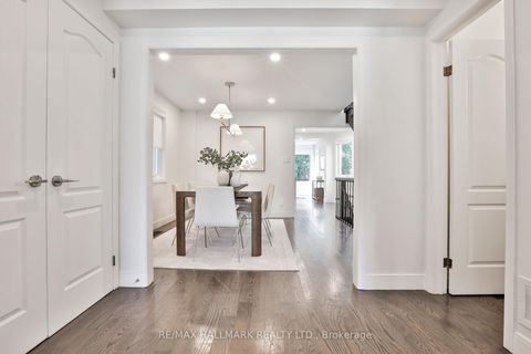 Photo 2 at 163 Roe Avenue, Nortown, Toronto