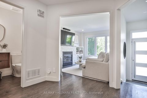Photo 4 at 163 Roe Avenue, Nortown, Toronto