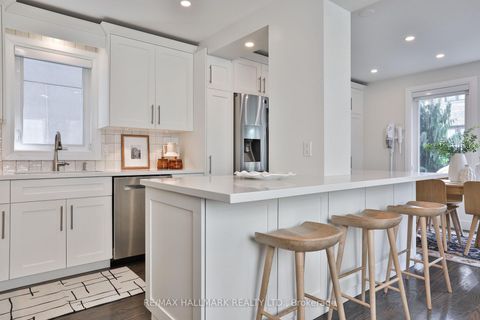 Photo 12 at 163 Roe Avenue, Nortown, Toronto