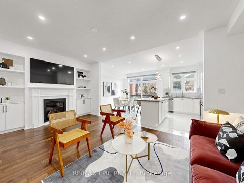 Photo 4 at 15 Vedette Way, Vellore Village, Vaughan