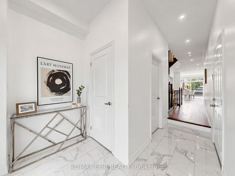 Photo 21 at 15 Vedette Way, Vellore Village, Vaughan
