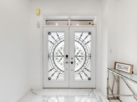 Photo 22 at 15 Vedette Way, Vellore Village, Vaughan