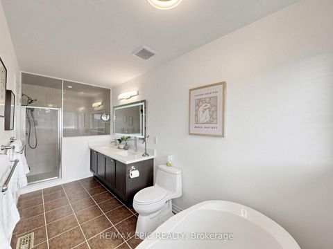 Photo 31 at 15 Vedette Way, Vellore Village, Vaughan