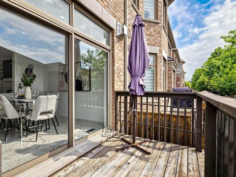 Photo 47 at 15 Vedette Way, Vellore Village, Vaughan