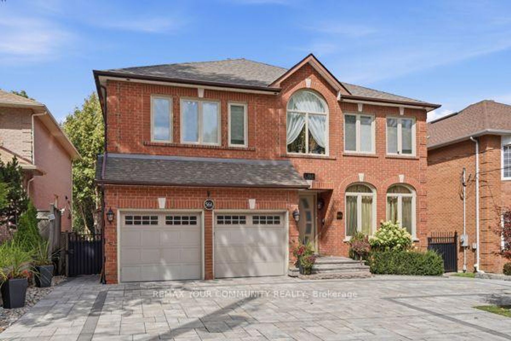 56A Roosevelt Drive, South Richvale, Richmond Hill photo number 2