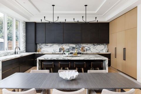 Photo 6 at 18 Blair Athol Crescent, Rosethorn, Toronto