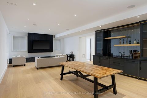Photo 36 at 18 Blair Athol Crescent, Rosethorn, Toronto