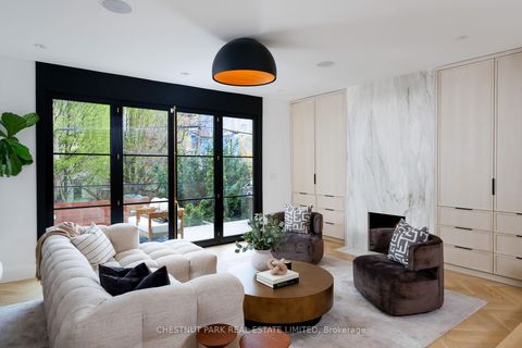 Photo 15 at 27 Boswell Avenue, Annex, Toronto