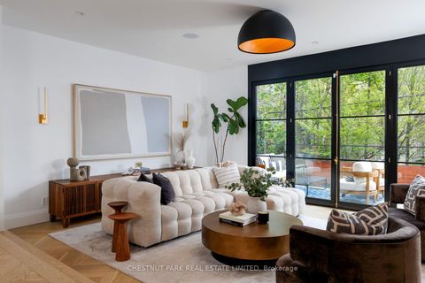 Photo 20 at 27 Boswell Avenue, Annex, Toronto