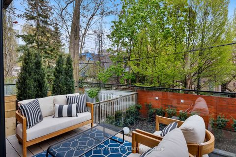 Photo 22 at 27 Boswell Avenue, Annex, Toronto