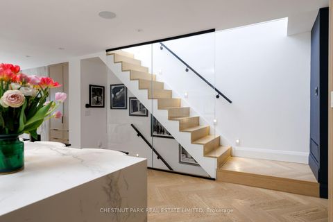 Photo 24 at 27 Boswell Avenue, Annex, Toronto