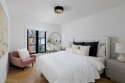 Photo 34 at 27 Boswell Avenue, Annex, Toronto