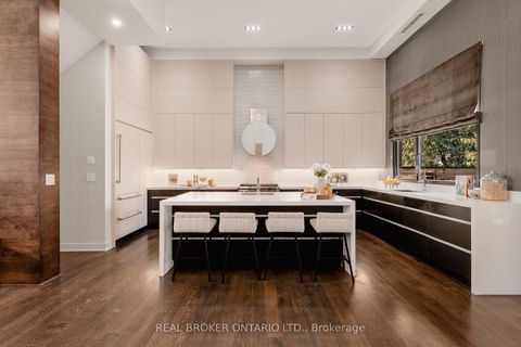 Photo 11 at 436 Glengarry Avenue, Nortown, Toronto