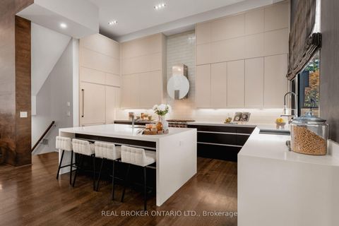 Photo 12 at 436 Glengarry Avenue, Nortown, Toronto