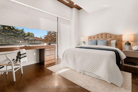 Photo 25 at 436 Glengarry Avenue, Nortown, Toronto