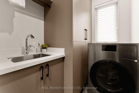 Photo 33 at 436 Glengarry Avenue, Nortown, Toronto