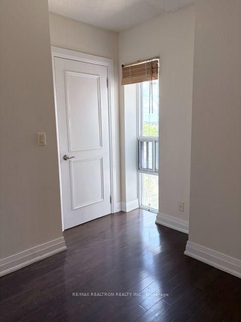 Photo 3 at 708 - 2737 Keele Street, CFB, Toronto