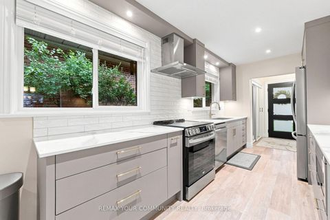 Photo 16 at 20 Ringwood Crescent, Henry Farm, Toronto