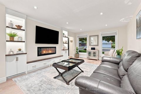 Photo 21 at 20 Ringwood Crescent, Henry Farm, Toronto