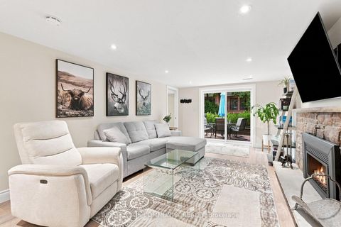 Photo 31 at 20 Ringwood Crescent, Henry Farm, Toronto