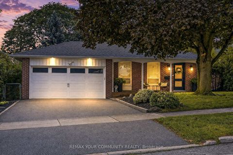 Photo 44 at 20 Ringwood Crescent, Henry Farm, Toronto