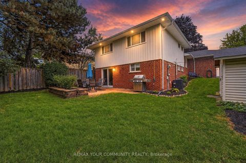 Photo 45 at 20 Ringwood Crescent, Henry Farm, Toronto