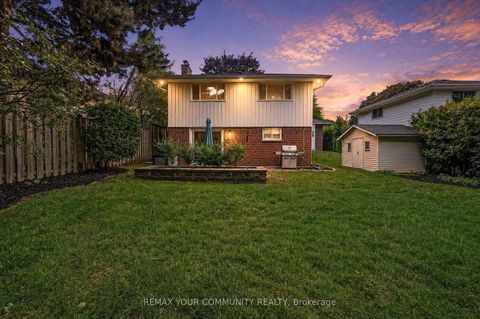 Photo 46 at 20 Ringwood Crescent, Henry Farm, Toronto