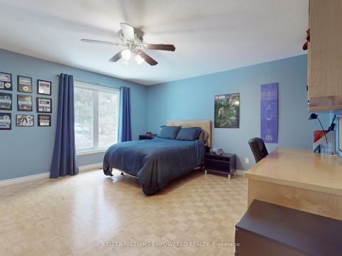Photo 25 at 544 Woodland Acres Crescent, Rural Vaughan, Vaughan