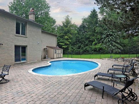 Photo 35 at 544 Woodland Acres Crescent, Rural Vaughan, Vaughan