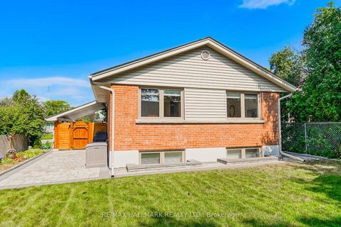 Photo 4 at 31 Wishing Well Drive, Sullivan, Toronto