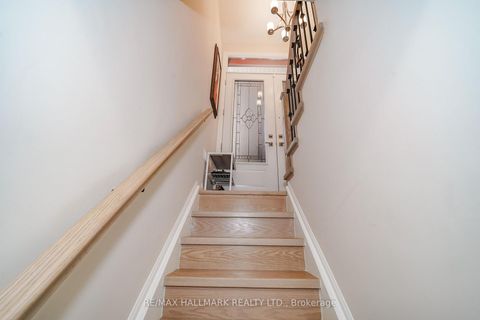 Photo 24 at 31 Wishing Well Drive, Sullivan, Toronto
