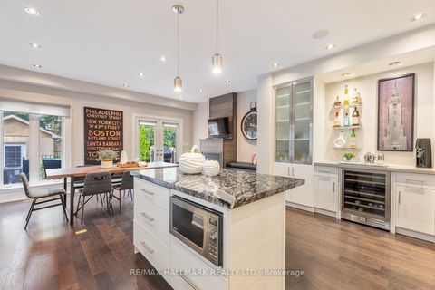 Photo 9 at 192 Erskine Avenue, Mount Pleasant East, Toronto
