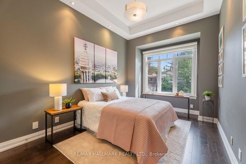Photo 14 at 192 Erskine Avenue, Mount Pleasant East, Toronto