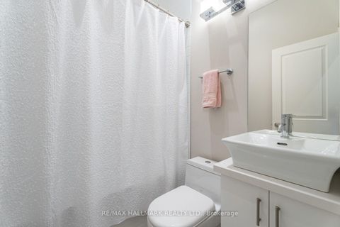 Photo 16 at 192 Erskine Avenue, Mount Pleasant East, Toronto