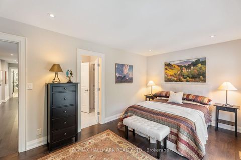 Photo 21 at 192 Erskine Avenue, Mount Pleasant East, Toronto
