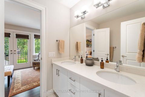 Photo 22 at 192 Erskine Avenue, Mount Pleasant East, Toronto