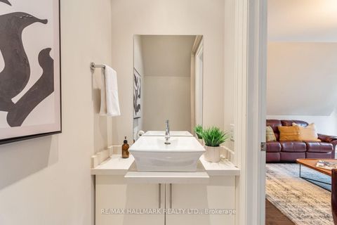 Photo 29 at 192 Erskine Avenue, Mount Pleasant East, Toronto