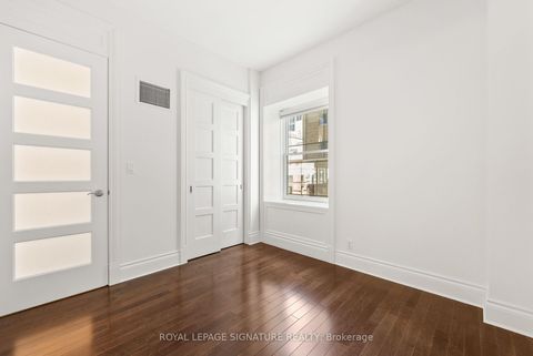 Photo 10 at 542 - 22 Leader Lane, Yonge Corridor, Toronto
