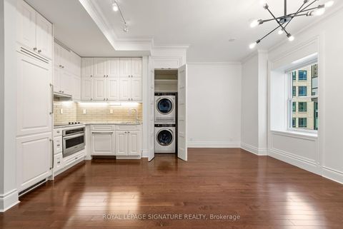 Photo 14 at 542 - 22 Leader Lane, Yonge Corridor, Toronto