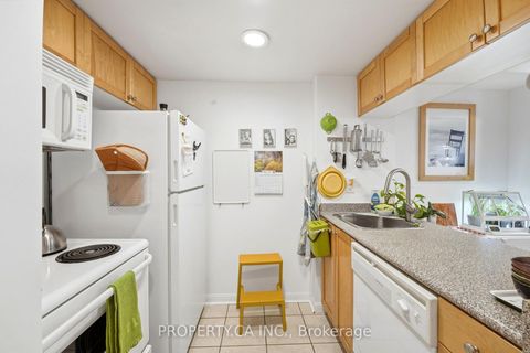 Photo 9 at 118 - 3 Everson Drive, Willowdale East, Toronto