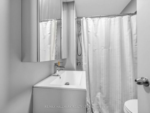 Photo 15 at 201 Linsmore Crescent, East York, Toronto