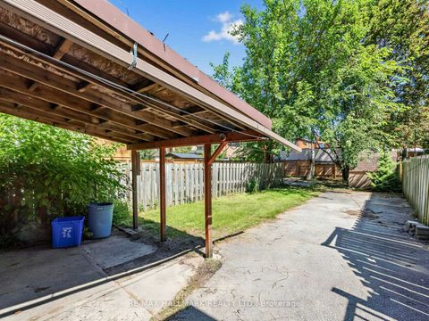 Photo 20 at 201 Linsmore Crescent, East York, Toronto