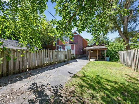 Photo 23 at 201 Linsmore Crescent, East York, Toronto