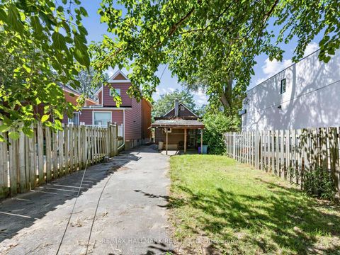 Photo 24 at 201 Linsmore Crescent, East York, Toronto