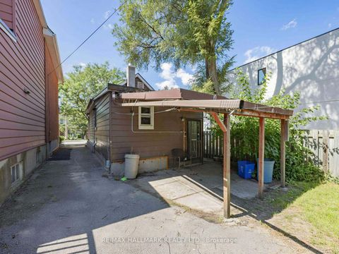 Photo 26 at 201 Linsmore Crescent, East York, Toronto