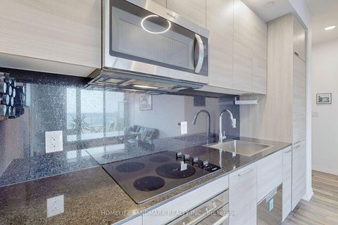 Photo 9 at 10 - 75 Canterbury Place, Willowdale West, Toronto