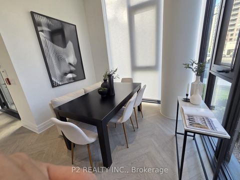 Photo 8 at 102 - 2 Forest Hill Road, Casa Loma, Toronto