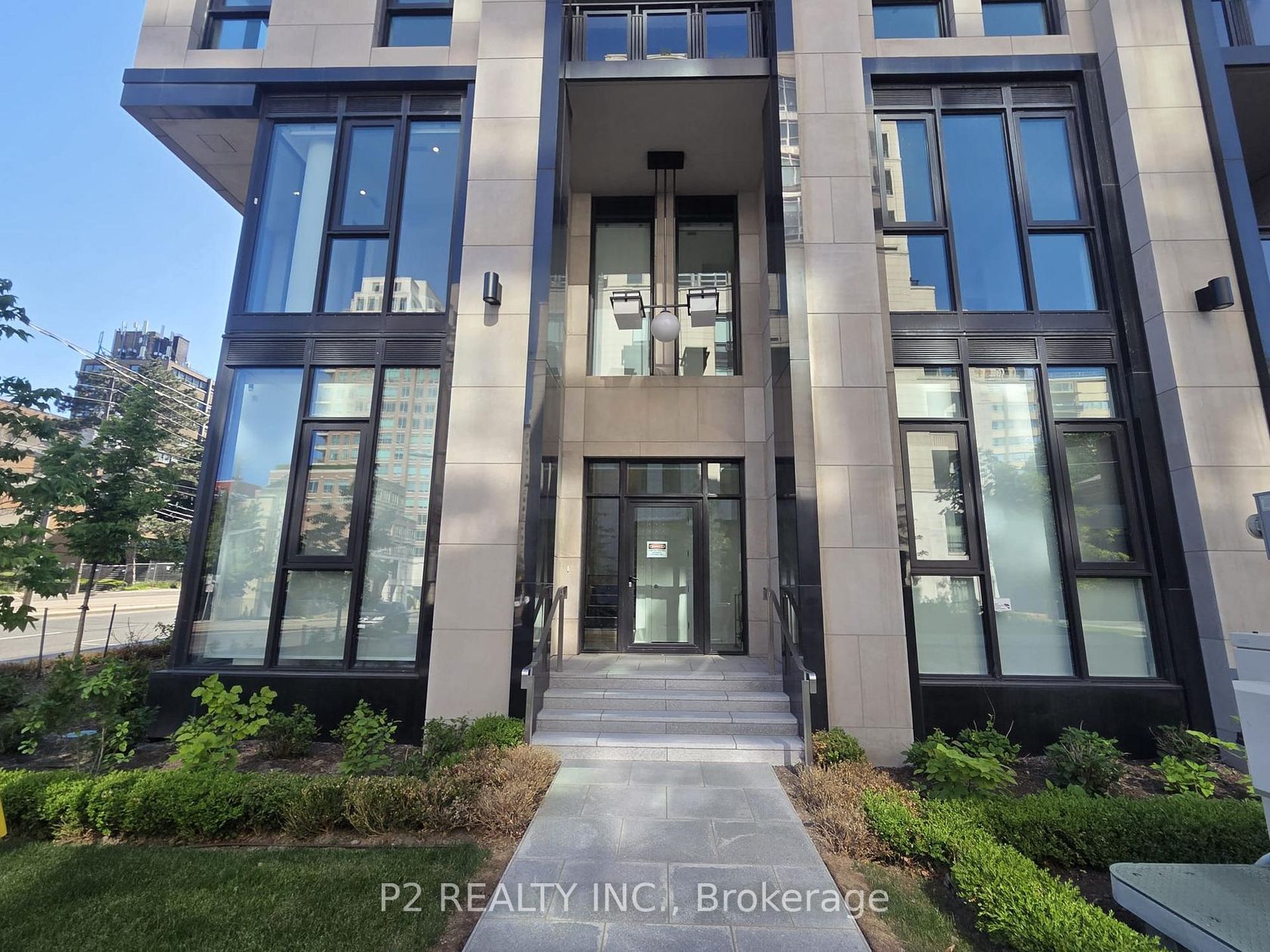 102 - 2 Forest Hill Road, Casa Loma, Toronto 