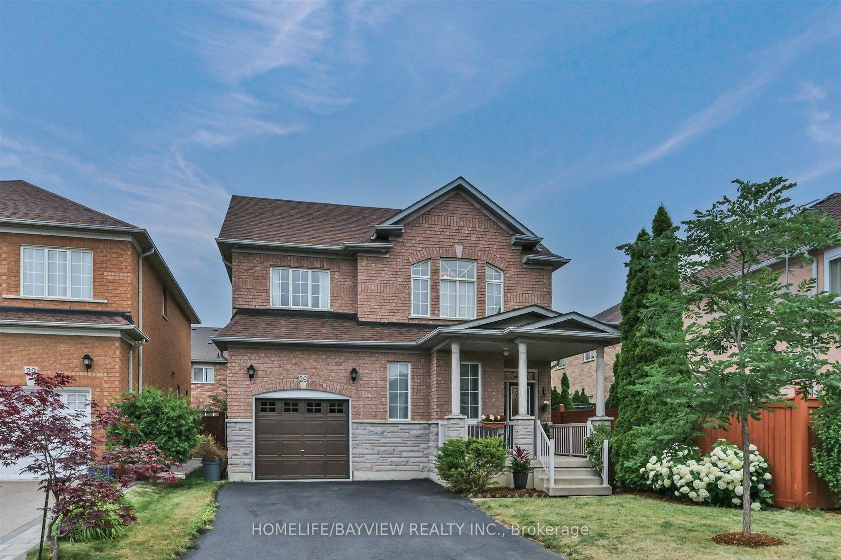 26 Honeyview Street, Patterson, Vaughan photo number 2